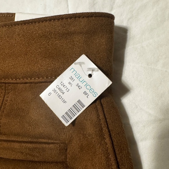 Button Down Skirt - Picture 4 of 4